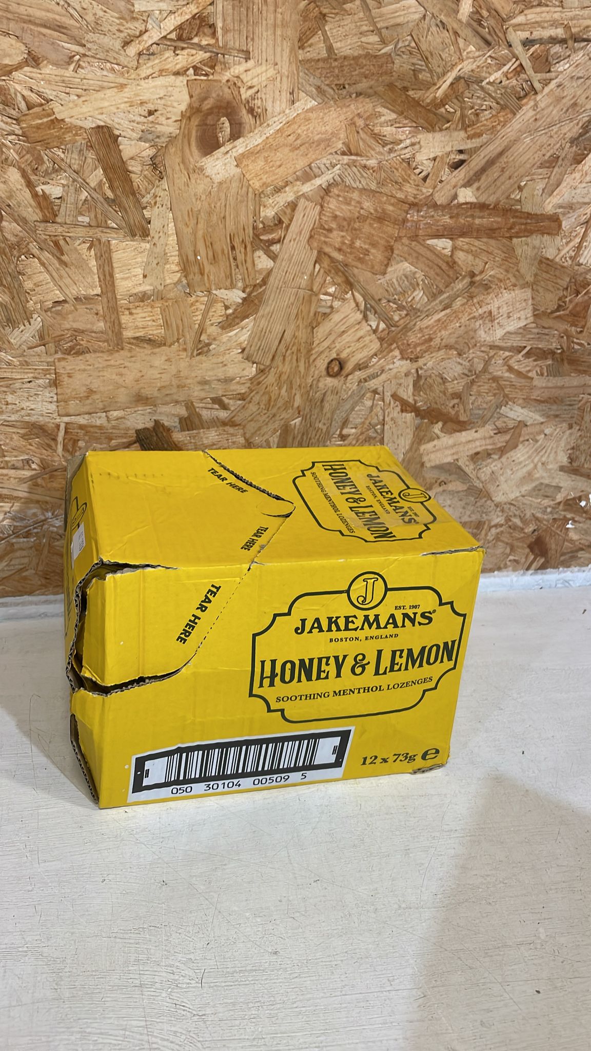 Jakemans Honey & Lemon 73g - Pack of 12 - Soothing Menthol Lozenges